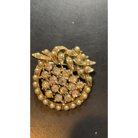 CORO SIGNED PEGASUS AB RHINESTONE PEARL FLOWER 1.5" BROOCH A1209 - Picture 7 of 7